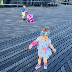 Meet your Posher, Charos